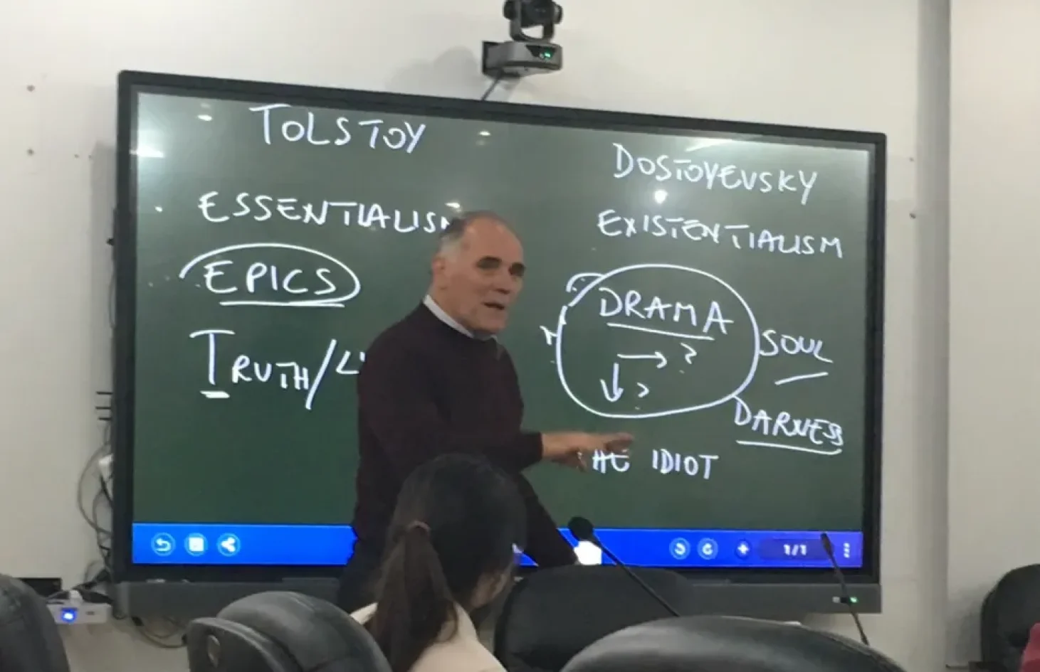 lecturing-in-china-predrag-cicovacki-2017 lecturing-in-china-predrag-cicovacki-2017